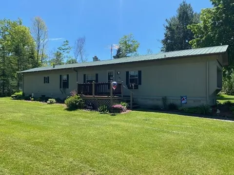 16547 N Star Lake Ln, Mountain, WI 54149