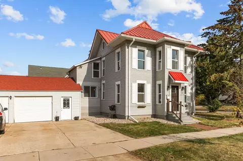 366 Nicolet Blvd, Menasha, WI 54952