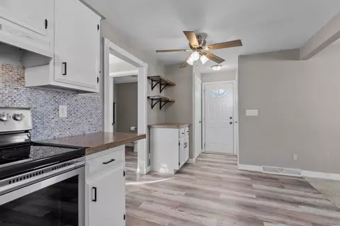 155 Anton Ct, Appleton, WI 54915 photo 9