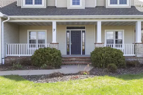Exterior - 7 Red Clover Ln, Wrightstown, WI 54180 photo 3 of 16