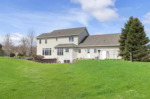 Exterior - 7 Red Clover Ln, Wrightstown, WI 54180 photo 15 of 16