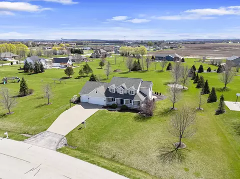 View/Area - 7 Red Clover Ln, Wrightstown, WI 54180 photo 4 of 20