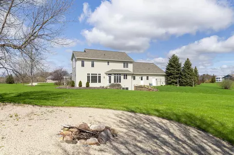 Exterior - 7 Red Clover Ln, Wrightstown, WI 54180 photo 13 of 16