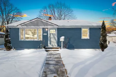 1608 Carroll Ave, Green Bay, WI 54304