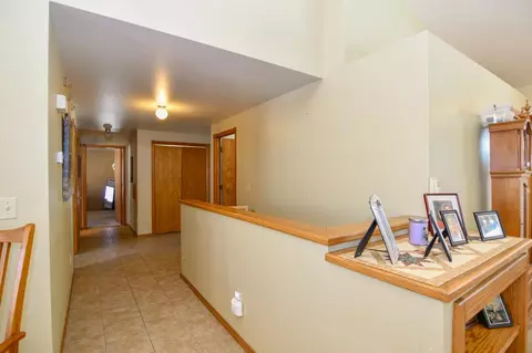 Entry Way - 228 Crestview Cir, Wrightstown, WI 54180 photo 4 of 8