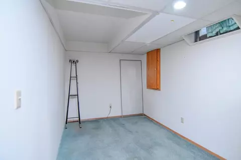 Bedroom - 228 Crestview Cir, Wrightstown, WI 54180 photo 6 of 6