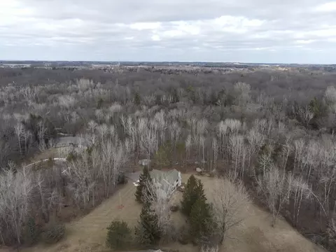 691 Maple View Ct, Oneida, WI 54155 photo 3