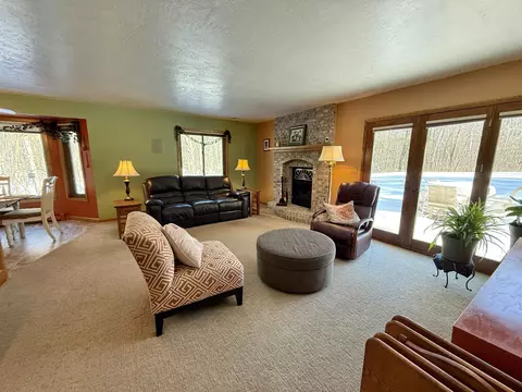691 Maple View Ct, Oneida, WI 54155 photo 6