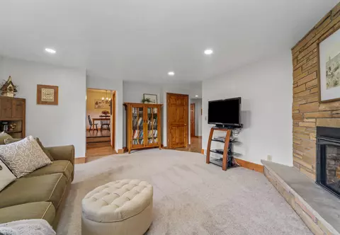 1960 Palisades Dr, Appleton, WI 54915 photo 14