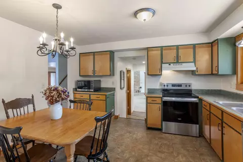 1960 Palisades Dr, Appleton, WI 54915 photo 9