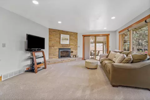 1960 Palisades Dr, Appleton, WI 54915 photo 13