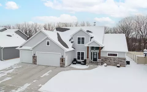 n8732 Connor Circle, Menasha, WI 54952