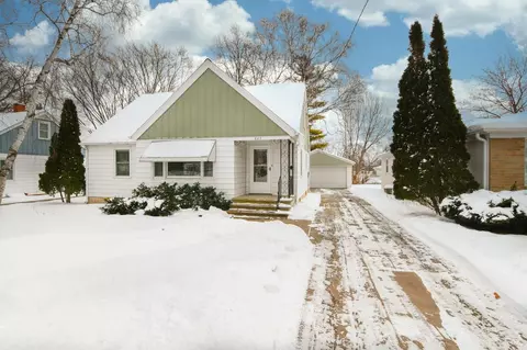 849 S Ridge Rd, Green Bay, WI 54304