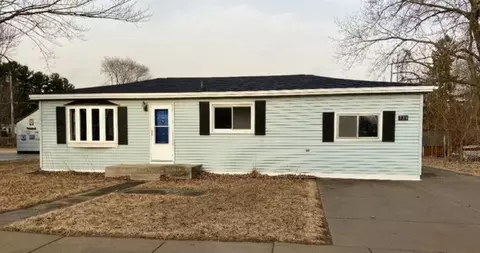 739 Dawes St, Marinette, WI 54143