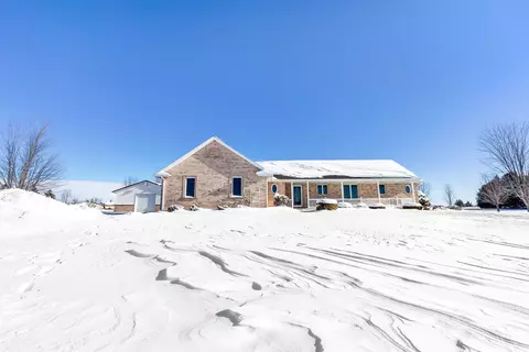 200 N Jossart Rd, Luxemburg, WI 54217
