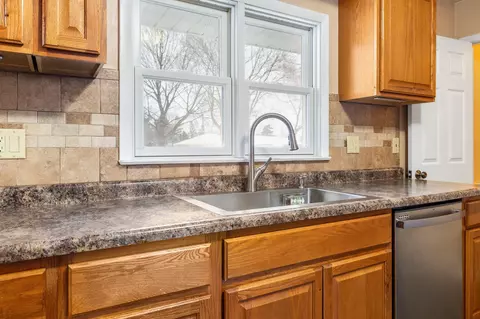635 W Sunset Ave, Appleton, WI 54911 photo 7
