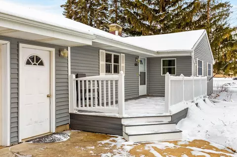 635 W Sunset Ave, Appleton, WI 54911 photo 2
