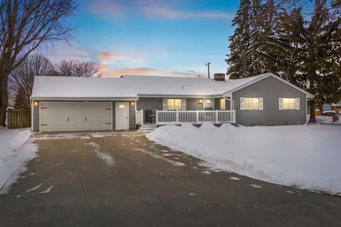 635 W Sunset Ave, Appleton, WI 54911 photo 3