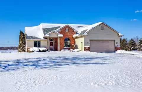 n1707 North Spring Drive, Greenville, WI 54942