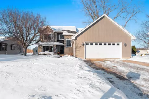 314 Lakeview Ave, Hortonville, WI 54944