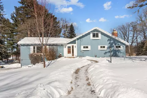 300 Golf Dr, Iola, WI 54945