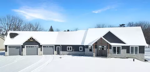 7108 Clark Point Rd, Winneconne, WI 54986