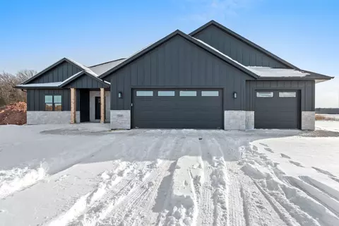 1588 Prairie Clover Ct, Green Bay, WI 54311