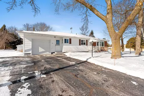 605 Walker St, Pound, WI 54161