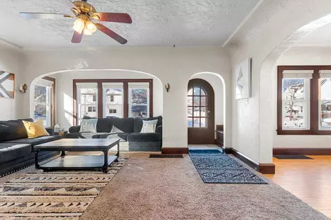 307 E Winnebago St, Appleton, WI 54911 photo 4