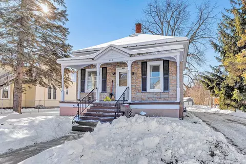 130 Cross St, Oconto, WI 54153