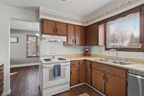Kitchen - 2601 N Helen St, Appleton, WI 54911 photo 2 of 5