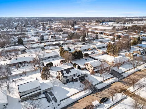 View/Area - 2601 N Helen St, Appleton, WI 54911 photo 3 of 7