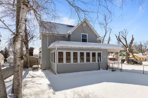 223 W 6th St, Kaukauna, WI 54130