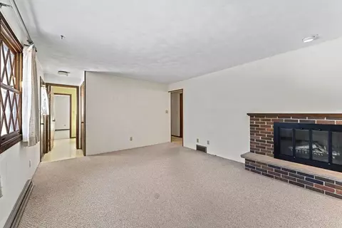2313 S Clover Ln, Appleton, WI 54915 photo 9