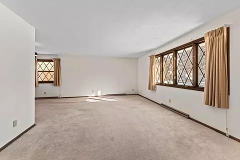 2313 S Clover Ln, Appleton, WI 54915 photo 2
