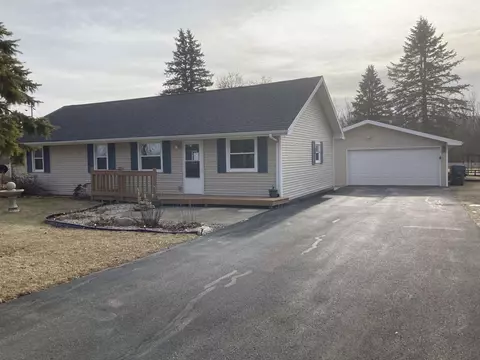 w10657 Spurr Road, New London, WI 54961
