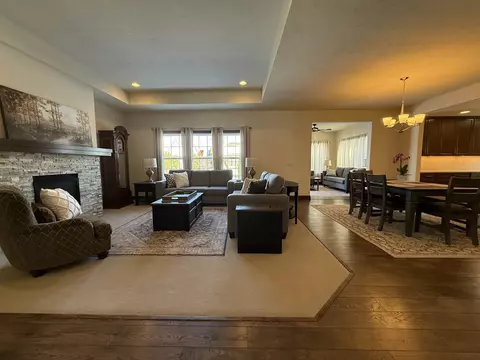 210 E Flintrock Dr, Appleton, WI 54913 photo 3