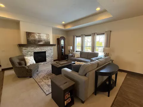 210 E Flintrock Dr, Appleton, WI 54913 photo 4