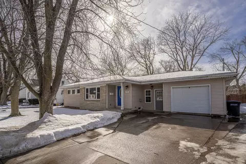 1723 Algoma Blvd, Oshkosh, WI 54901