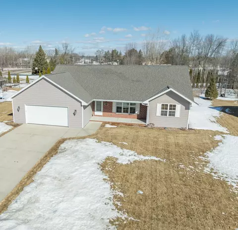 2576 Honey Clover Ct, Green Bay, WI 54313
