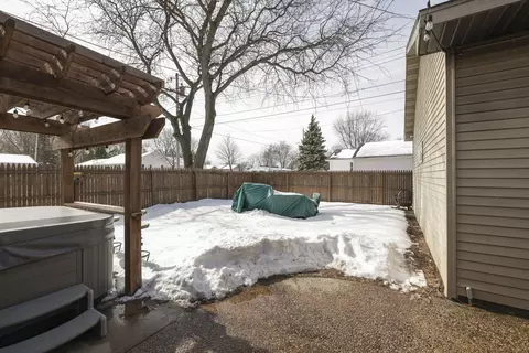 2425 S Kernan Ave, Appleton, WI 54915 photo 42