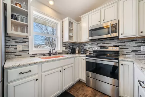 22 Opportunity Way, Appleton, WI 54915 photo 3