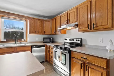 425 E Roeland Ave, Appleton, WI 54915 photo 7