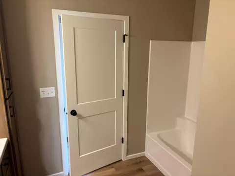 Bath - n9380 Gemstone Court, Appleton, WI 54915 photo 2 of 2