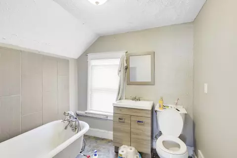Bath - 308 E Pacific St, Appleton, WI 54911 photo 3 of 3