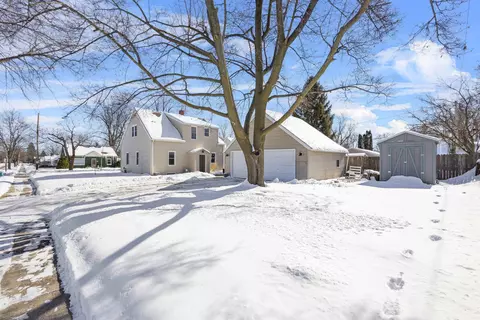 Exterior - 2121 N Drew St, Appleton, WI 54911 photo 5 of 6