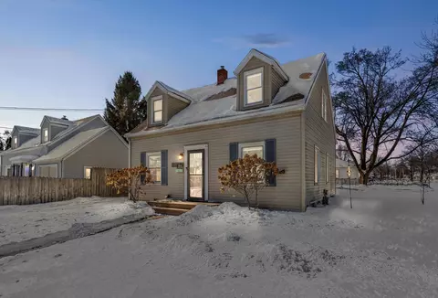 Exterior - 2121 N Drew St, Appleton, WI 54911 photo 3 of 6