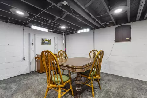 Dining - 2121 N Drew St, Appleton, WI 54911 photo 3 of 3