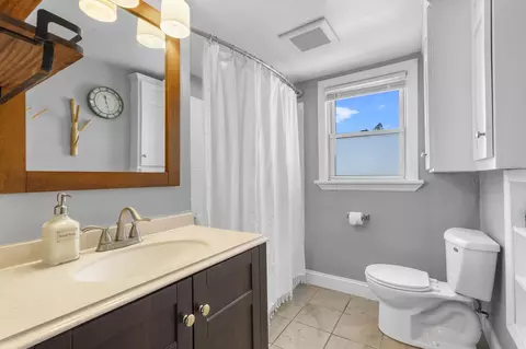 Bath - 2121 N Drew St, Appleton, WI 54911 photo 1 of 1
