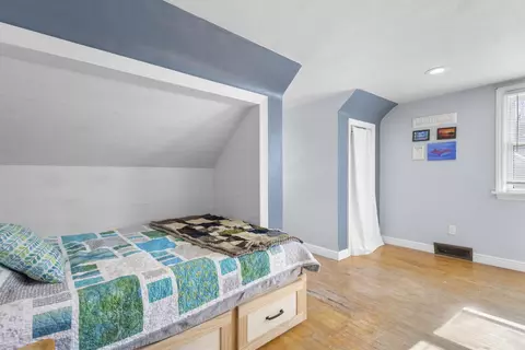 Bedroom - 2121 N Drew St, Appleton, WI 54911 photo 4 of 4